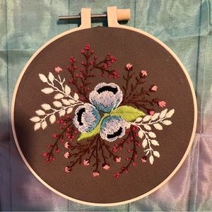 Hand Embroidery Wall Art-Flowers